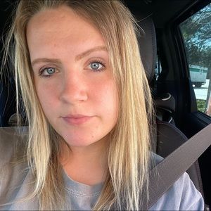 Meet your Posher, Lindsey